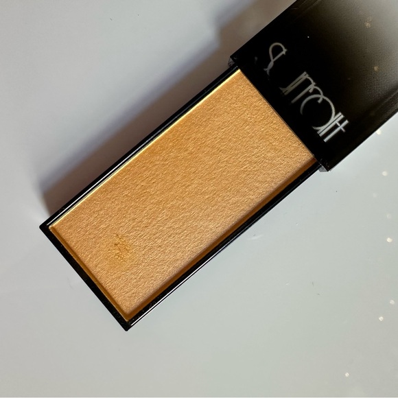 Surratt artistique blush in halo - Picture 5 of 5